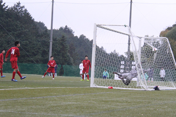 第13回サニックス杯国際ユースサッカー大会2015東福岡－三菱養和SCユース９