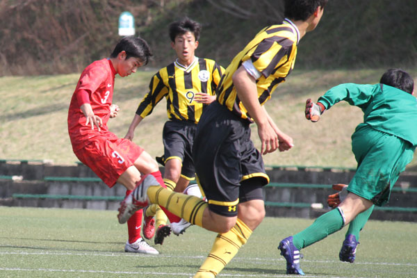 第13回サニックス杯国際ユースサッカー大会2015東福岡－前橋育英１４